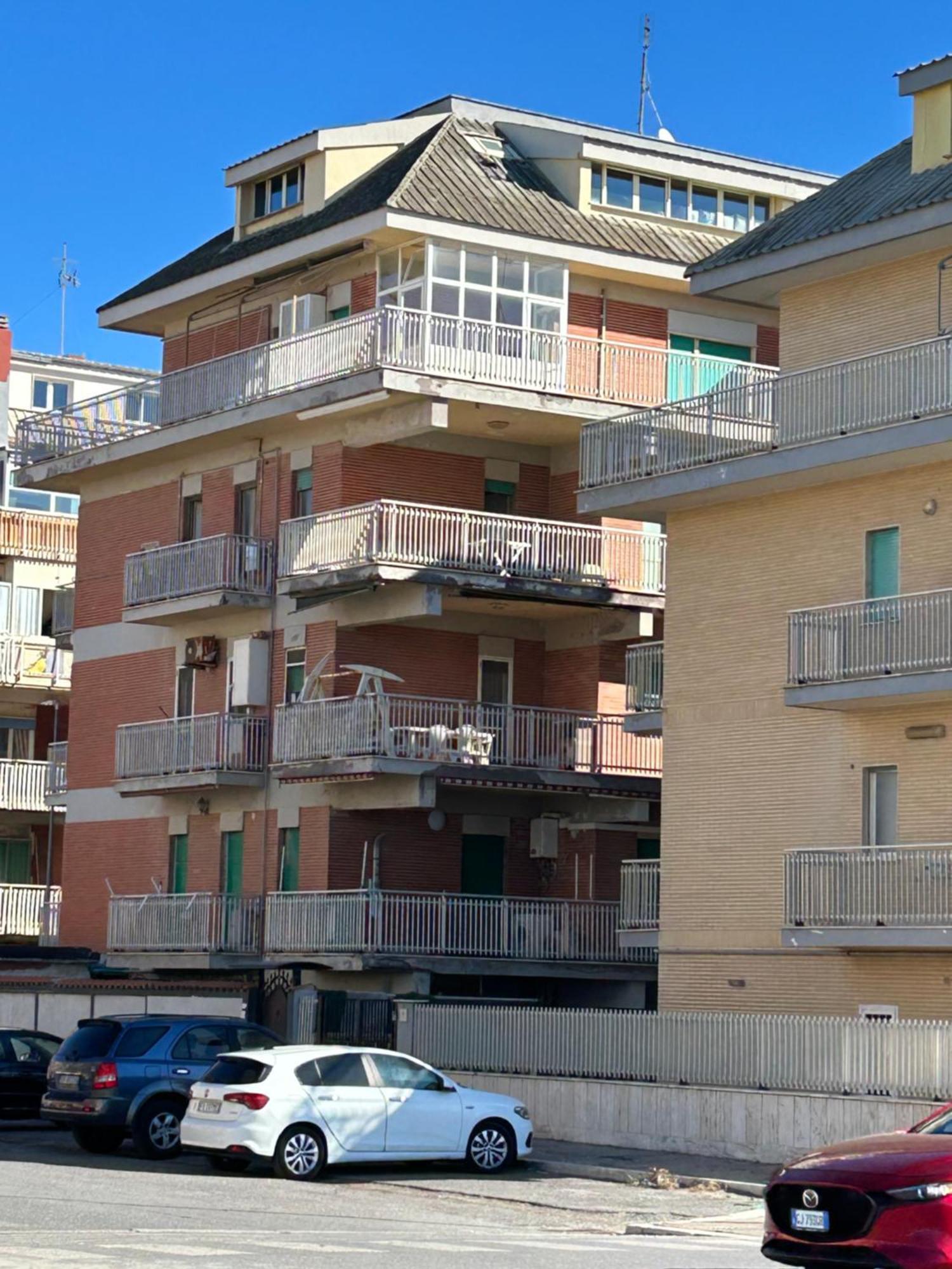 Front Sea Luxury Apartment Lido di Ostia Exterior photo
